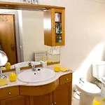 Dom wakacyjny Charming House In With Sea View *