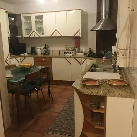 Charming House In With Sea View * Santa Cruz (Madeira)