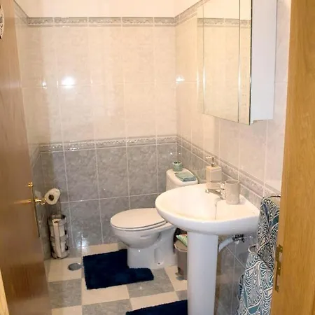 Charming House In With Sea View Vakantiehuis *