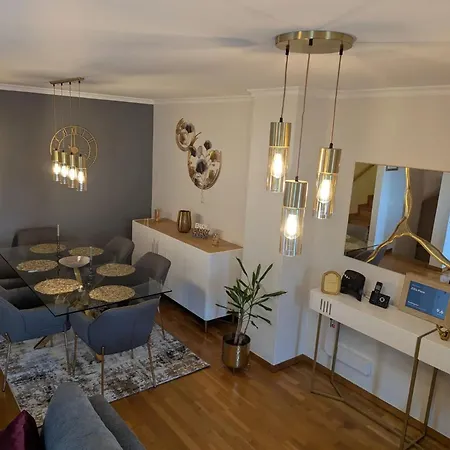 Сasa de vacaciones Charming House In With Sea View *