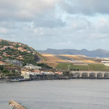 Сasa de vacaciones Charming House In With Sea View *