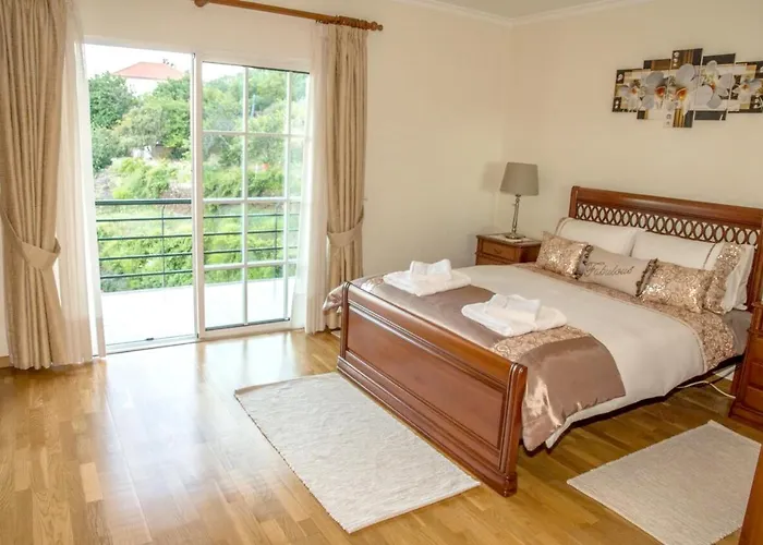 Charming House In With Sea View *