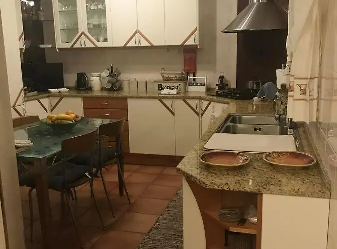 Charming House In With Sea View * Santa Cruz (Madeira)
